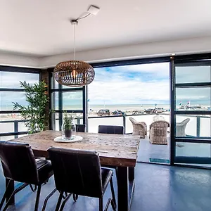  Appartement beach apartments Nederland